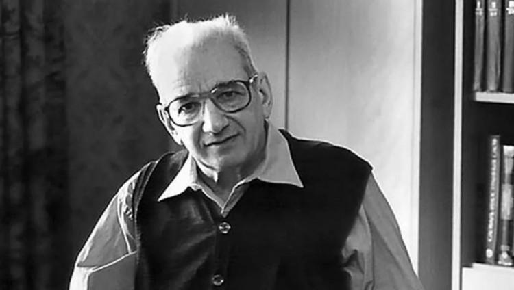 Умер российский лингвист академик Юрий Апресян