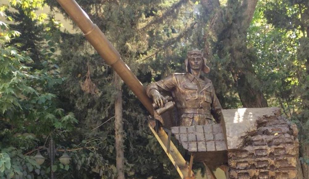 Определена дата открытия памятника Альберту Агарунову в Баку