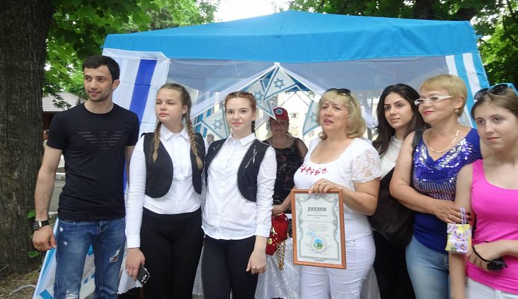 Еврейская школа «Геула» благодарит мецената
