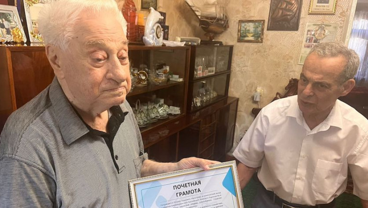 Фонд СТМЭГИ наградил очевидца Холокоста