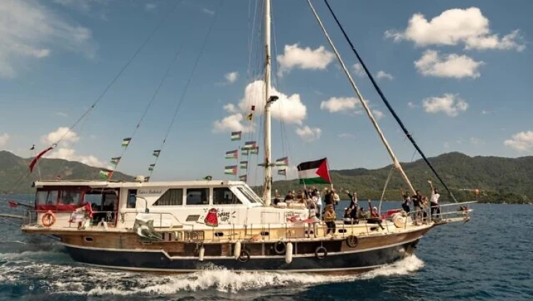 ВМФ Израиля оставил суда флотилии «Сумуд» дрейфовать в море