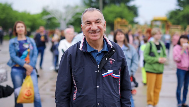 Звание Почетного гражданина ЕАО присвоено общественнику Алинбергу Ганапольскому