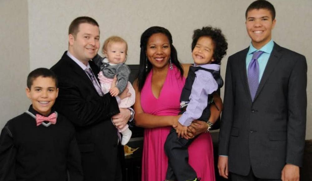 «Не все устраивает в Америке». Сын Шуфутинского переезжает в Израиль к детям