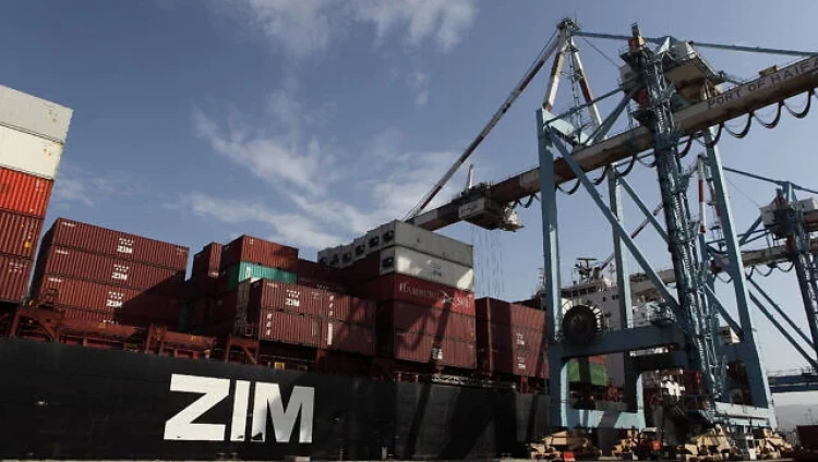 Hapag-Lloyd и FIMI купили судоходную компанию ZIM за $4,2 млрд