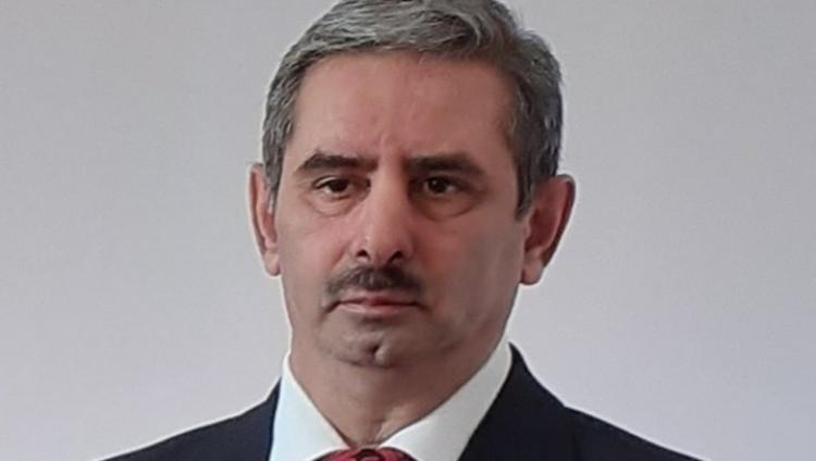 С наградой, Исай Лазаревич!