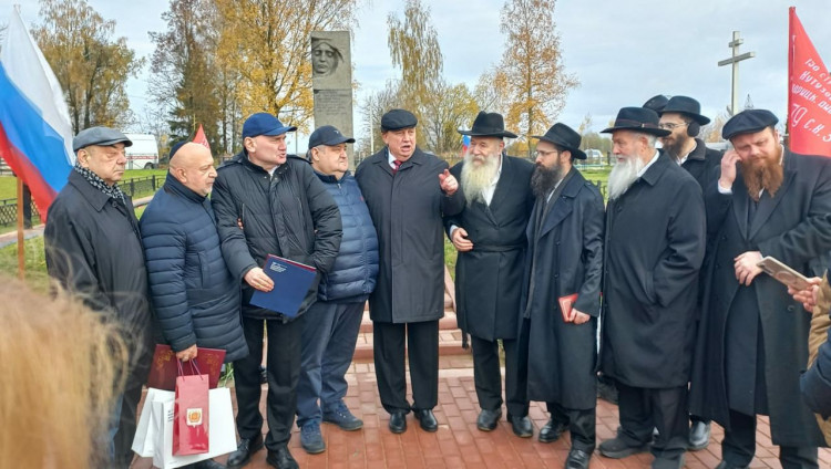 Обновленный мемориал жертвам Холокоста открылся в Рудне Смоленской области