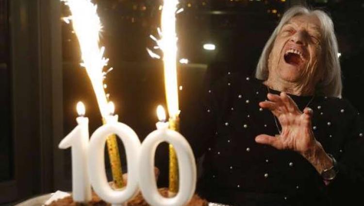Пережившая Холокост старейшая олимпийская чемпионка отпраздновала 100-летие