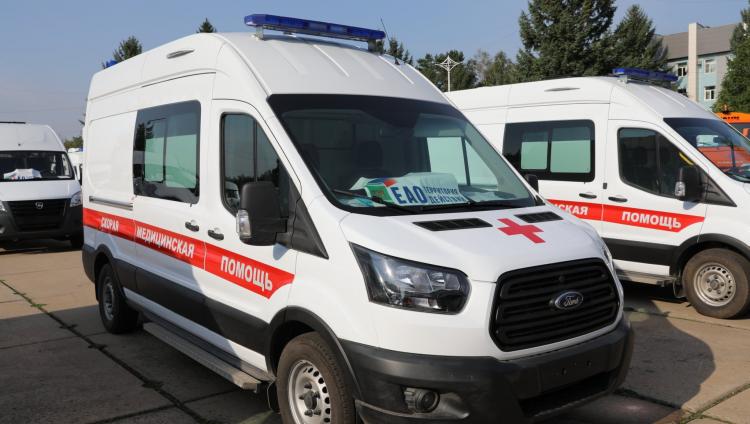 Скандал в ЕАО — медики скорой помощи отказались прививаться и уволились