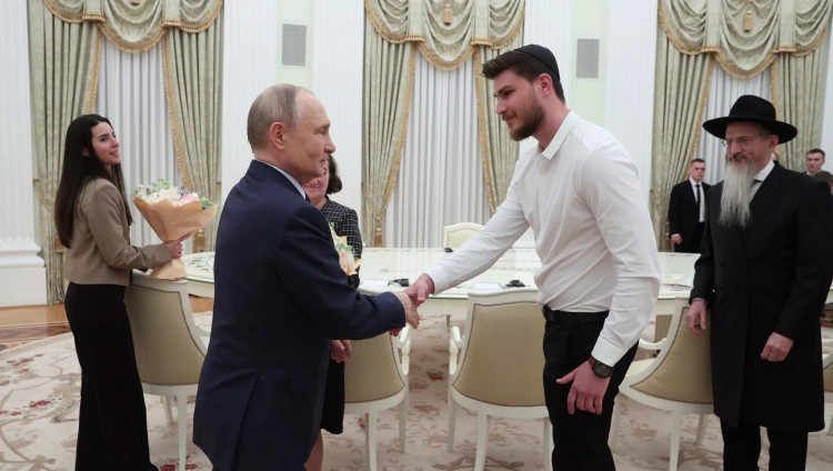Путин встретился с россиянином, освобожденным из плена ХАМАС