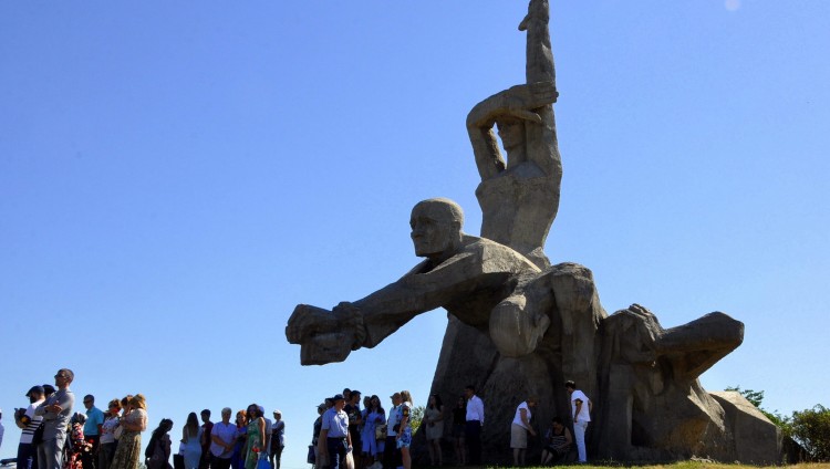 В Ростове-на-Дону чтят память жертв расстрелов в Змиевской балке