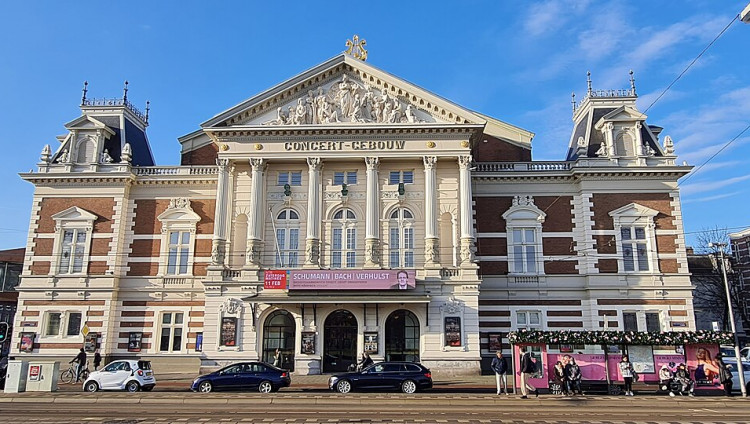 Concertgebouw отменил ханукальный концерт из-за участия главного кантора Армии обороны Израиля