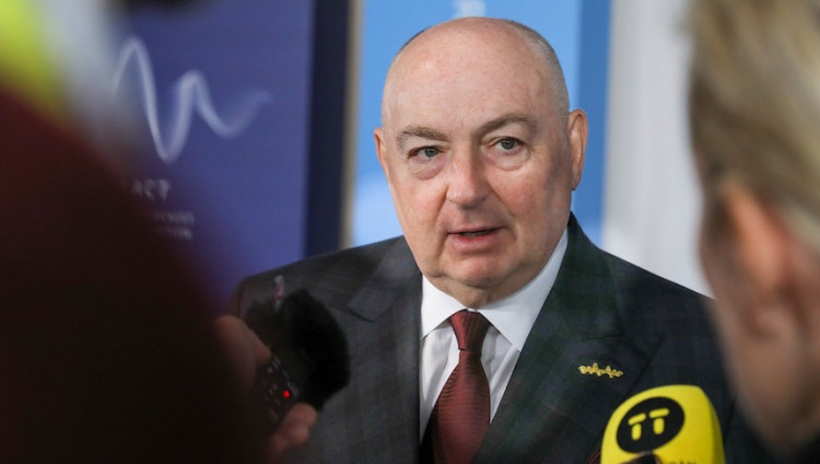 Евросоюз снял санкции с Вячеслава Кантора