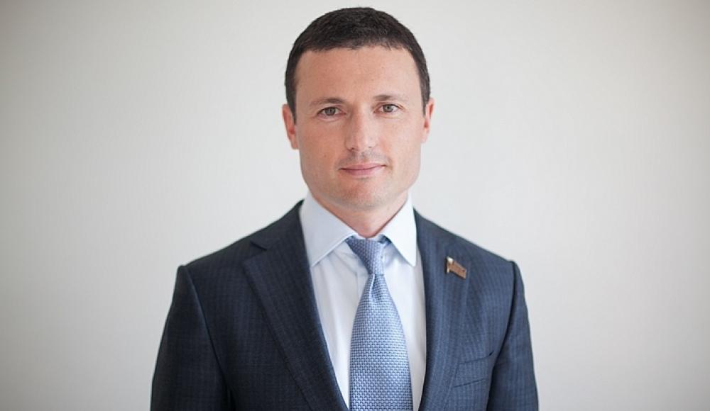 Челябинская гордума требует проверить гражданство депутата Мительмана, раскритиковавшего мэра 