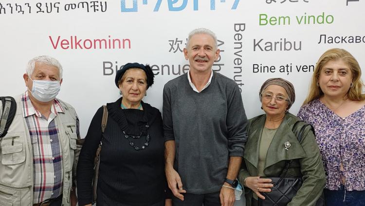 «Xoş əmorəjt ə Jeruşalaım! — Добро пожаловать в Иерусалим!»