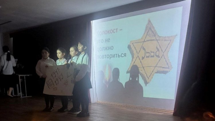 День памяти жертв Холокоста отметили в пятигорской еврейской школе «Геула»