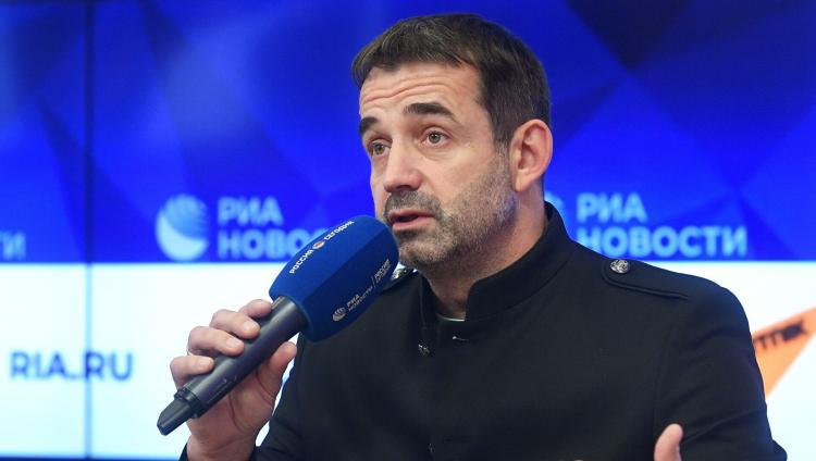 Дмитрий Певцов лидирует по своему одномандатному округу на выборах в Госдуму РФ  