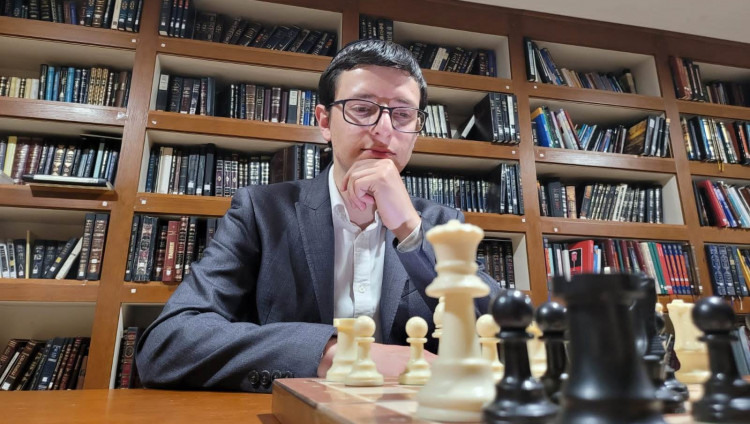 Победитель шахматного турнира Шимон Мардахаев: «Древняя игра как модель жизни»