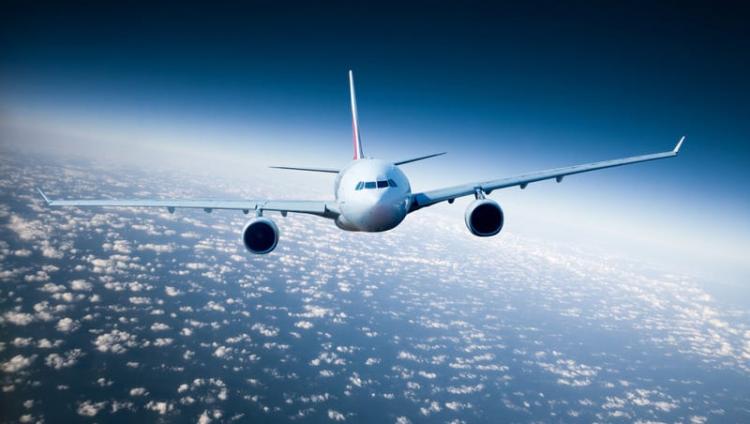 Самолет авиакомпании El Al, следовавший в Тель-Авив, совершил аварийную посадку на одном двигателе