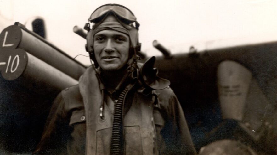 Gerald-Teldon-Old-Photos-3-880x495.jpeg