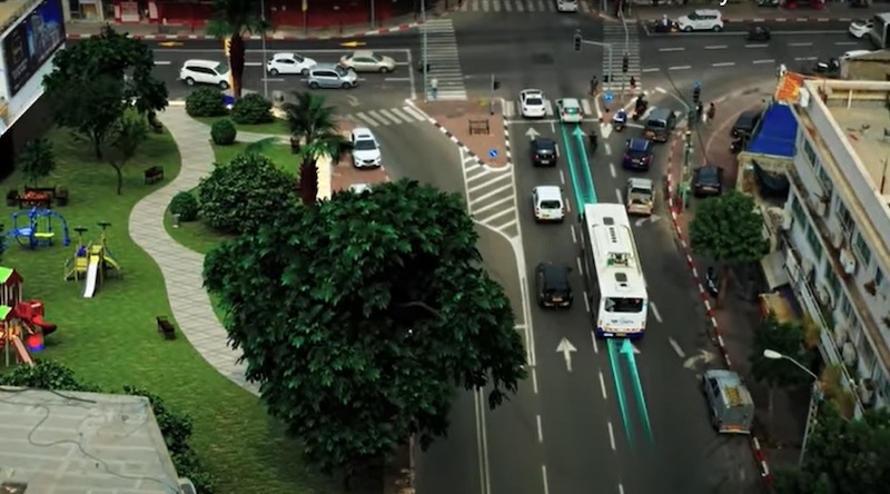 electric-bus-feature-pic.jpeg