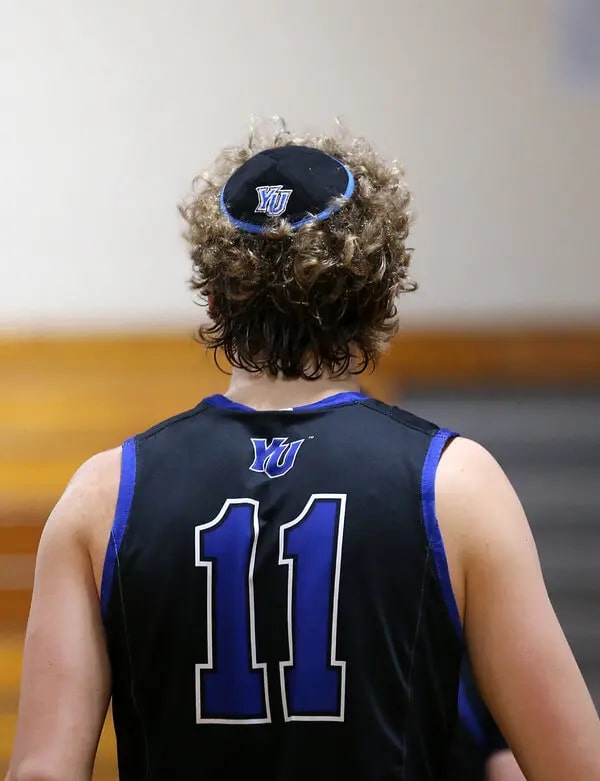 03yeshiva-hoops-vert-articleLarge.jpg 03yeshiva-hoops-vert-articleLarge.jpg
