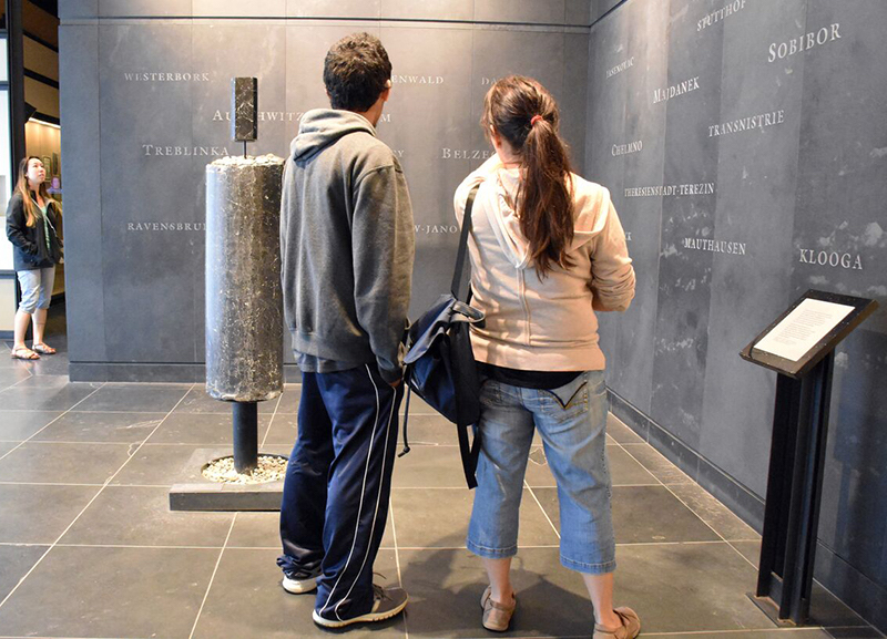 MTL-Museum2-arnold-1025-Montreal-Holocaust-Museum.jpeg