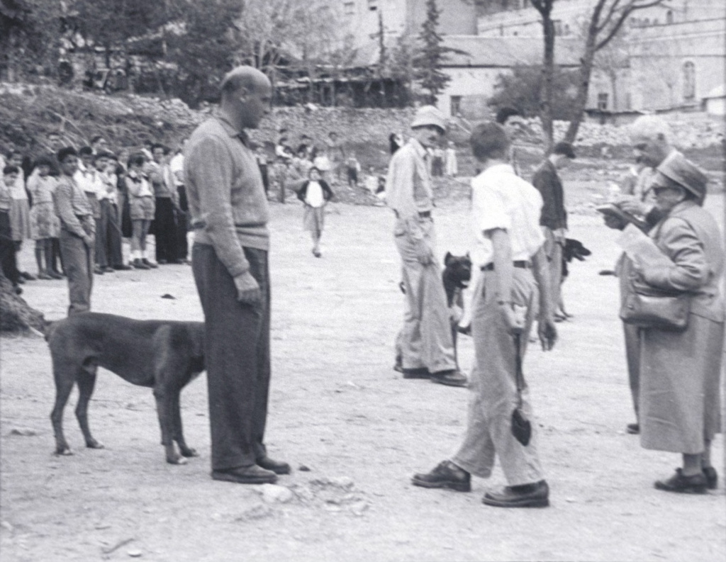 RM_F32714_Rudolf_and_Rudolfine_Menzel_at_dog_show_in_Israel.jpg