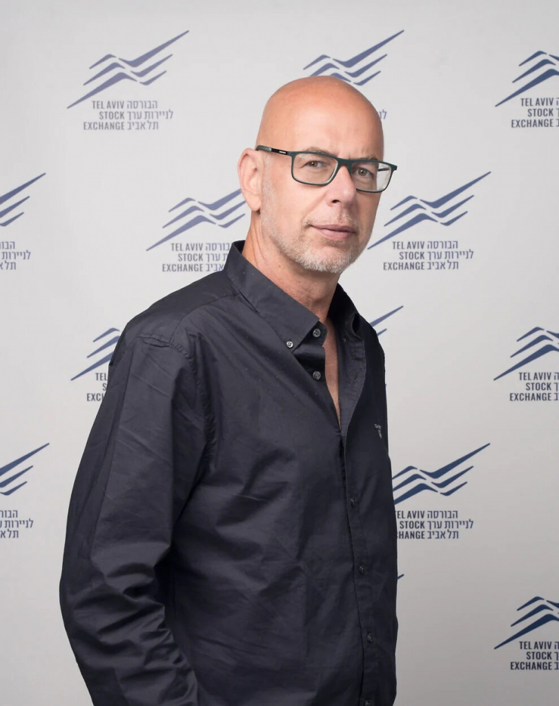 Yaniv-Pagot-credit-Nicky-Westphal-990x1252_csecollege.jpeg Yaniv-Pagot-credit-Nicky-Westphal-990x1252_csecollege.jpeg