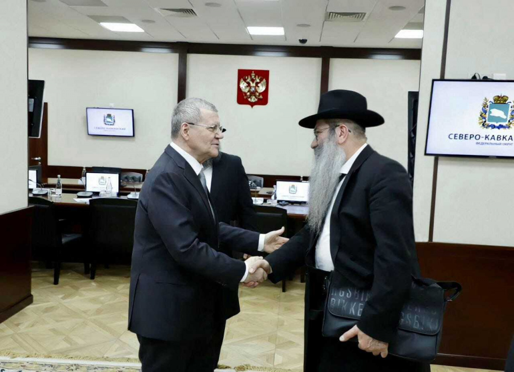Акива 2.jpg