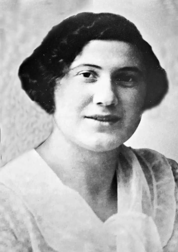 Гинзбурская София Михайловна. Мама Виктора Гина..jpg