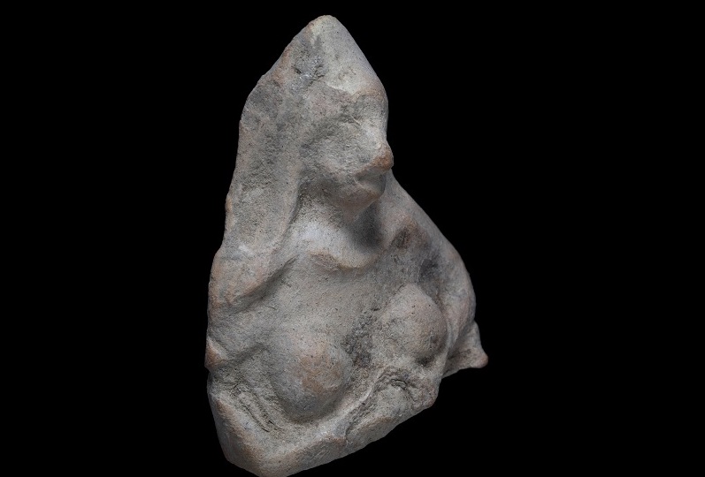 This pottery figurine is 2500 years old.jpg