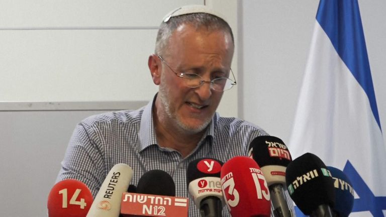 skynews-leo-dee-rabbi_6117490.jpeg