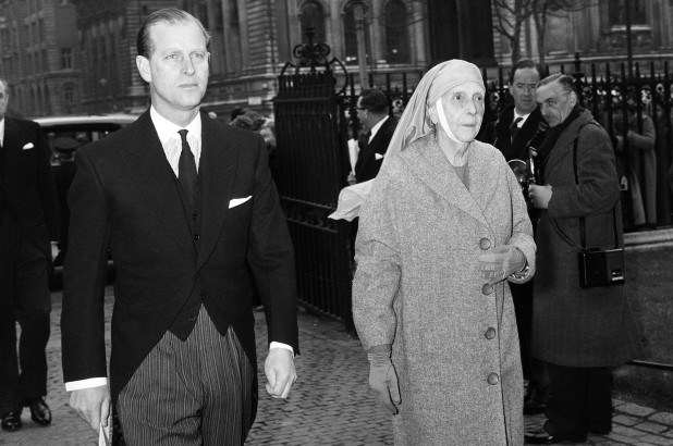 prince-philip-mother-alice-of-battenberg-.jpg