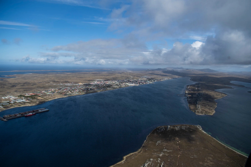 AFP__20191016__1LF2Y3__v1__HighRes__BritainFalklandsMalvinasFeature_csecollege.jpeg