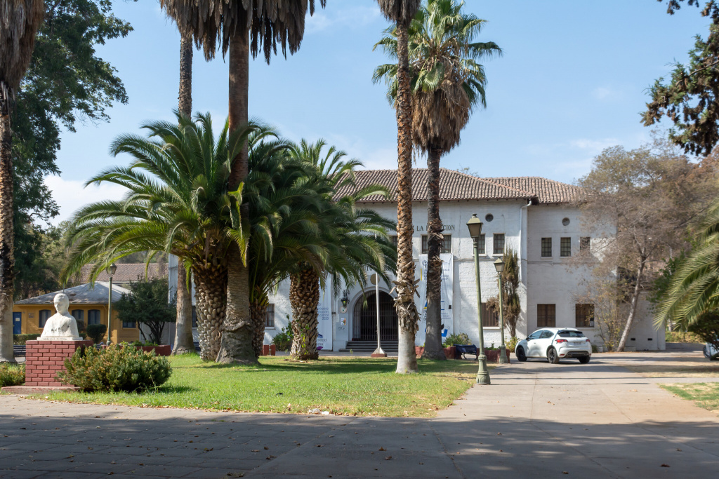 Casa_Central_UMCE_Nunoa_Santiago_20230422_02.jpg