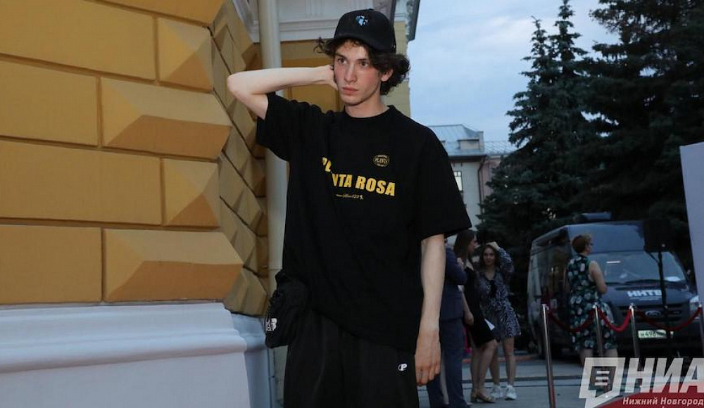 Звезда «Аноры» Марк Эйдельштейн рассказал о травле в школе из-за еврейского происхождения