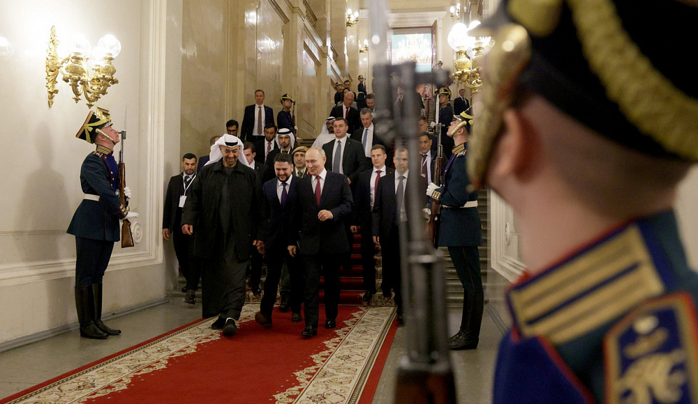 Путин назвал принципиальным создание палестинского государства на встрече с президентом ОАЭ