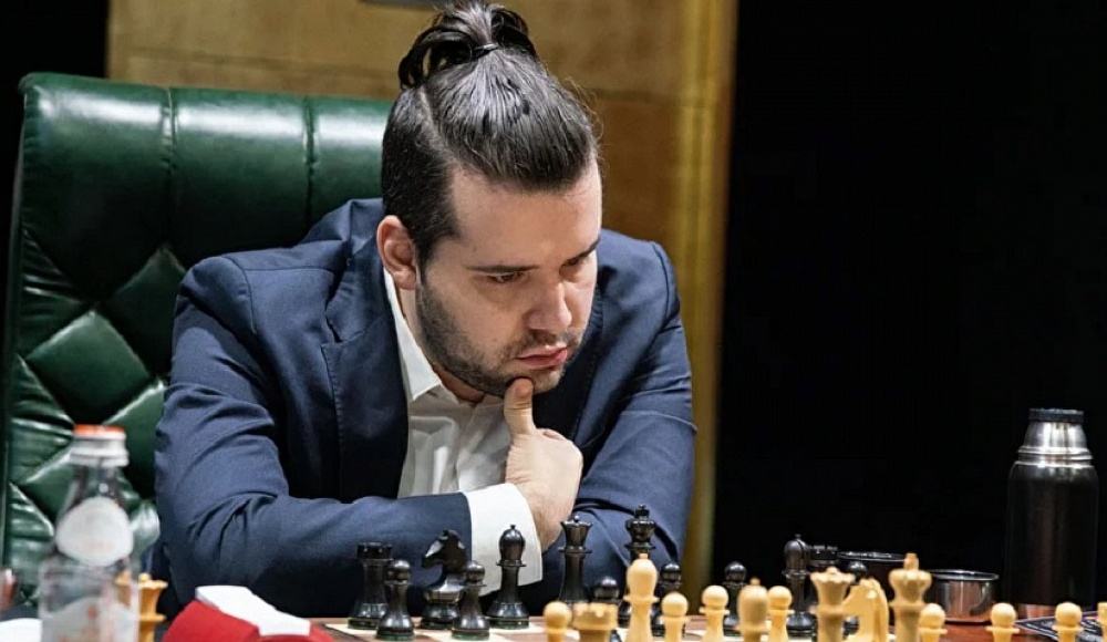 Ян Непомнящий проведет матч за титул чемпиона мира с Дин Лижэнем в Астане
