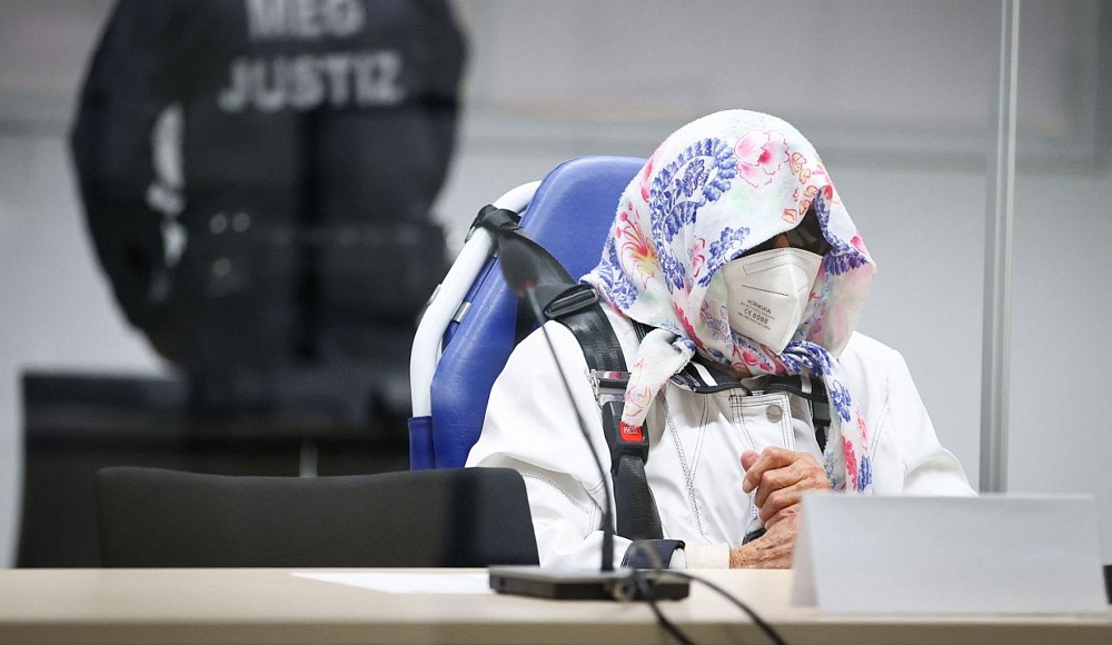 Суд в Германии приговорил 97-летнюю пособницу нацистов к условному сроку