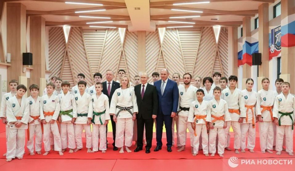 Путин посетил школу имени Рахлина