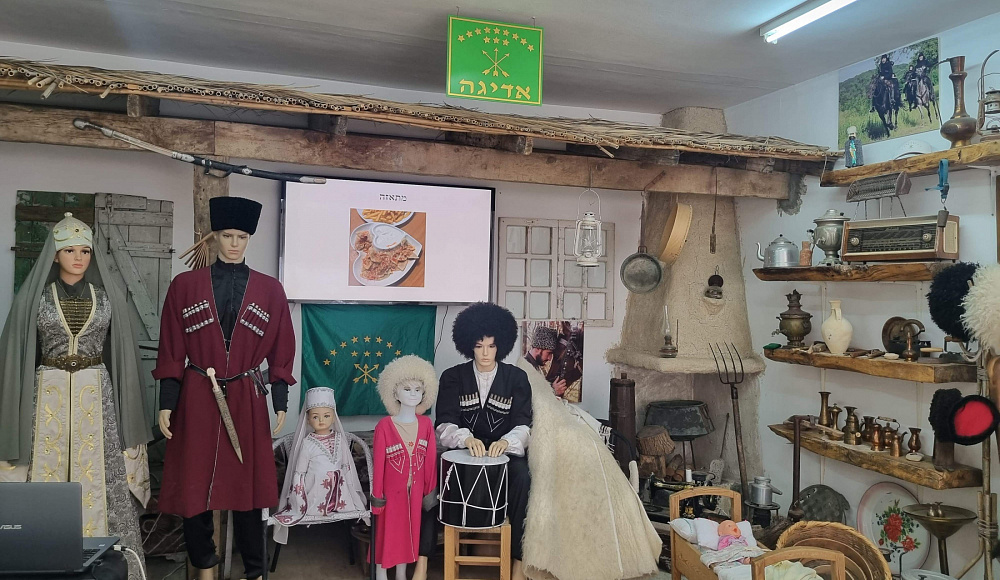 Мозаика культур черкесского поселка Рихания