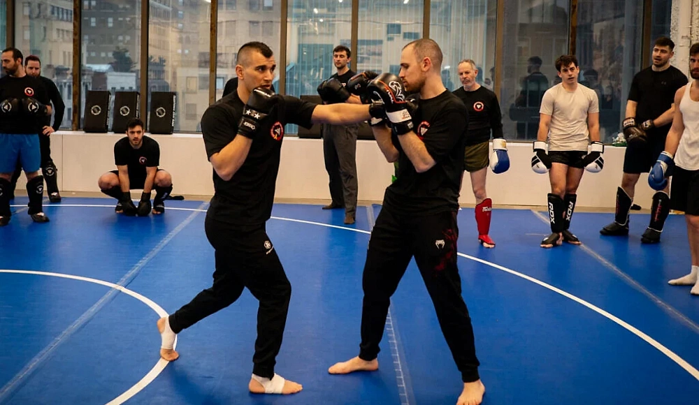 Боец UFC Натан Леви учит евреев Нью-Йорка самообороне