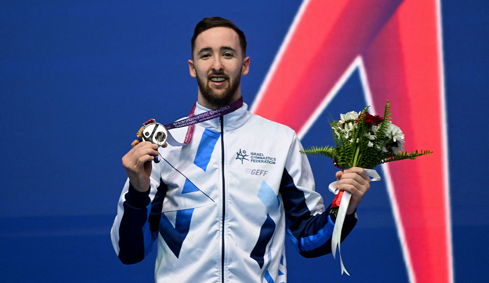 Артём Долгопят завоевал серебро на чемпионате Европы по спортивной гимнастике
