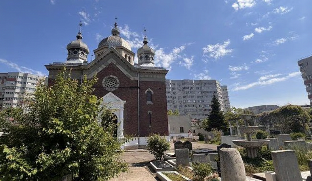 На еврейском кладбище в Румынии нашли могилу Адольфа Гитлера