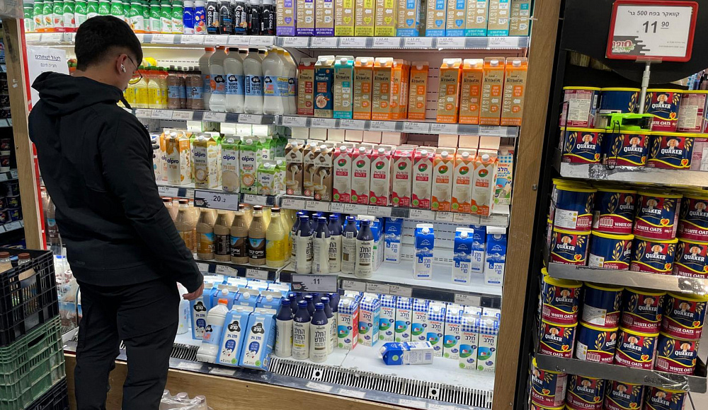 Новое молоко «без коровы» завоевывает рынок кошерных продуктов