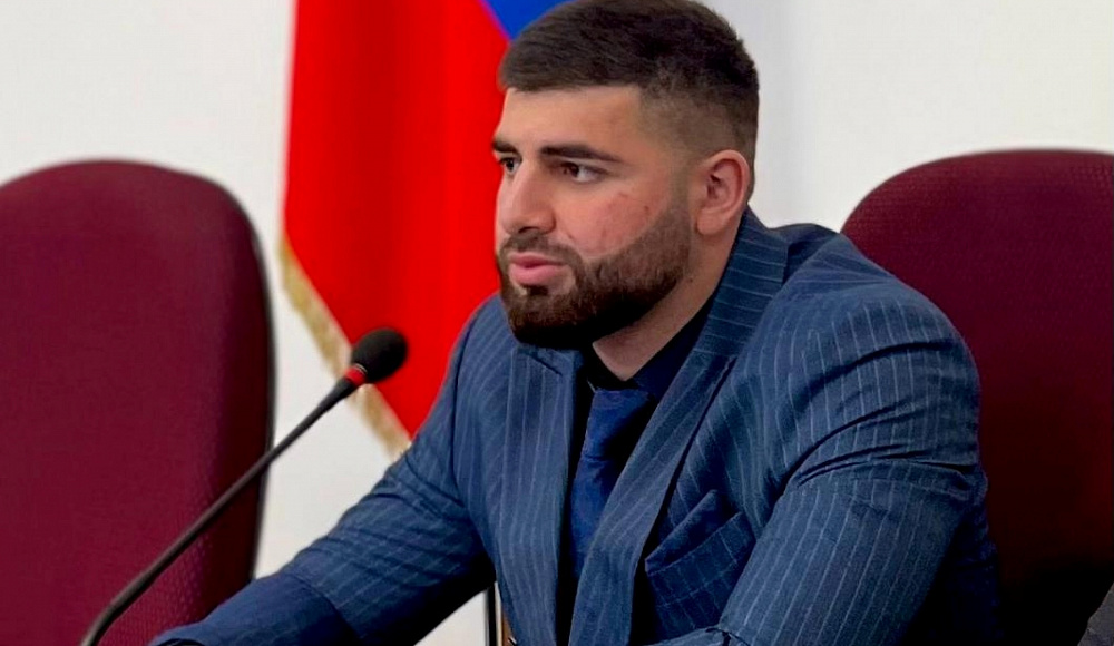 Роман Ханукаев делает мир лучше