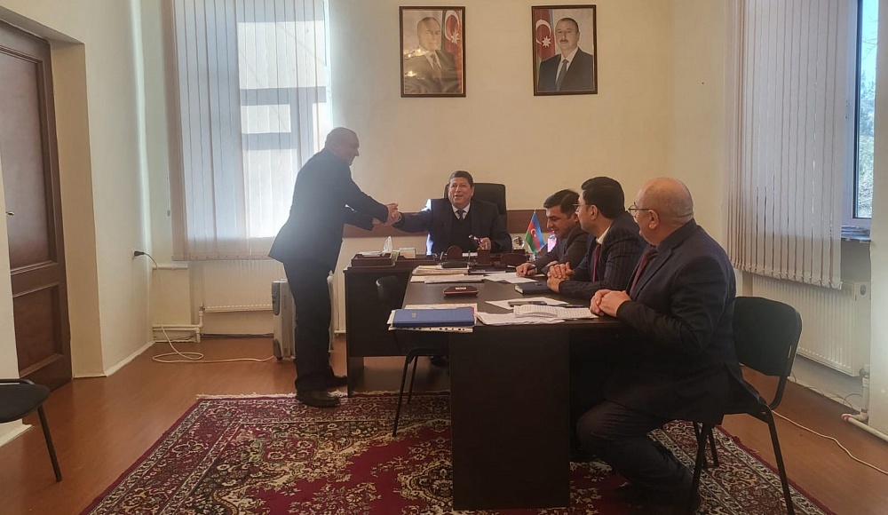 Депутат Милли Меджлиса Анатолий Рафаилов провел прием граждан в Губе