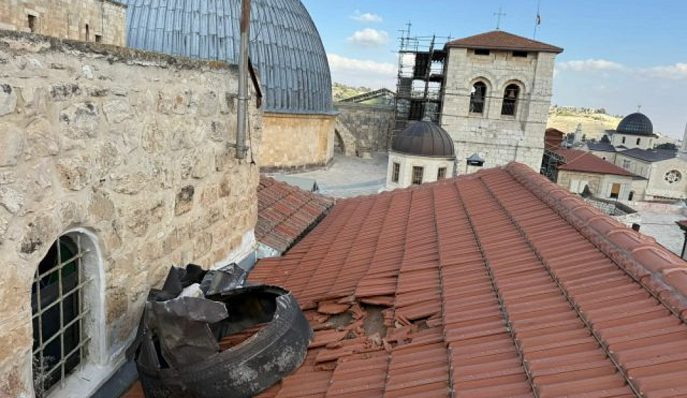 Обломки иранских ракет упали в Иерусалиме возле религиозных святынь