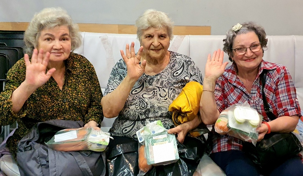 Продуктовая помощь от еврейского мецената для подопечных социальных программ РЕК