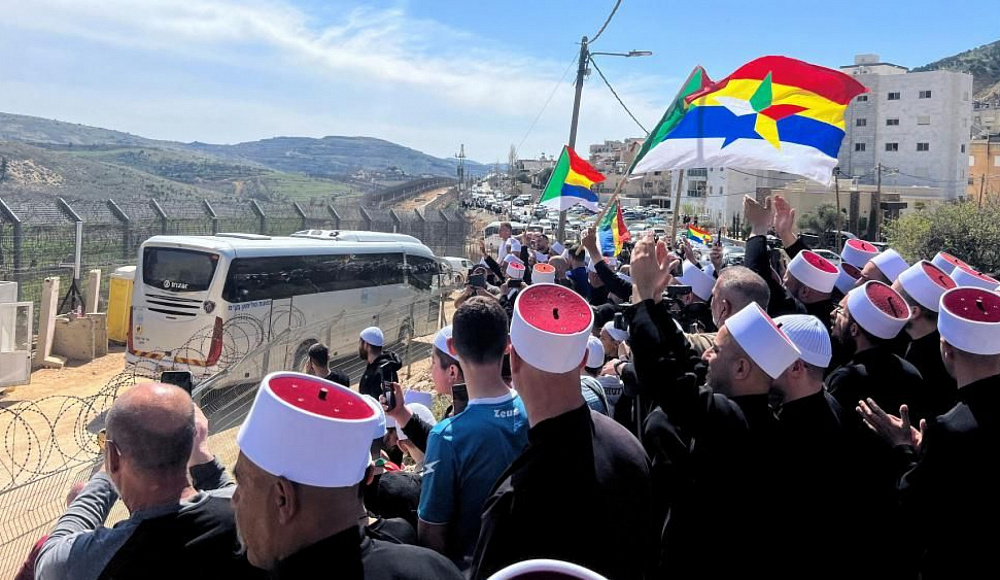 Израиль направит сирийским друзам гуманитарную помощь